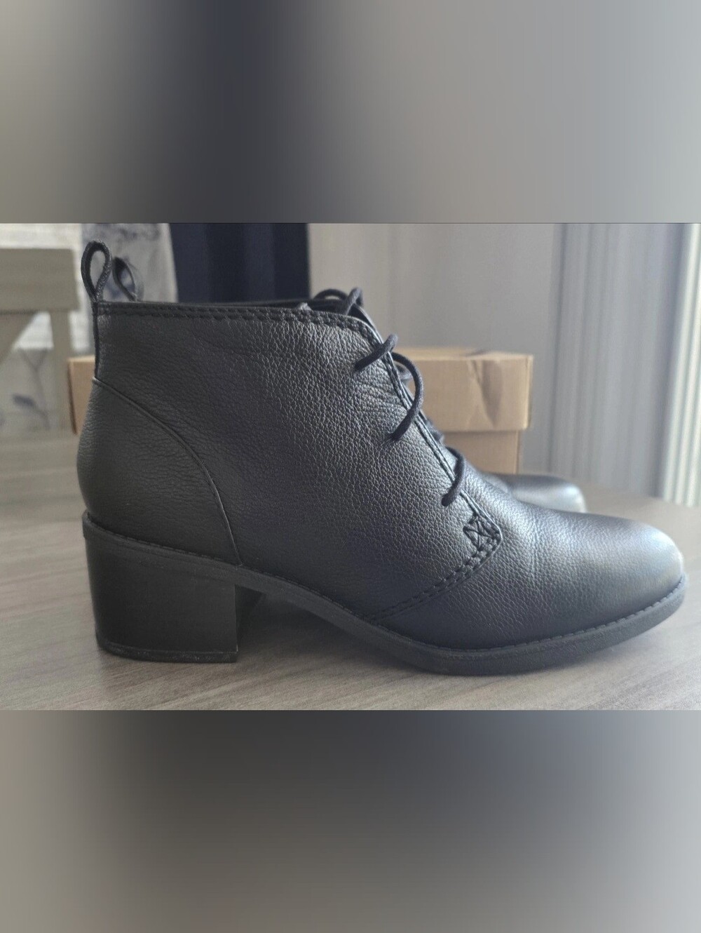 Clarks Nevella Harper Black Leather Ankle Boots Women's Size 9